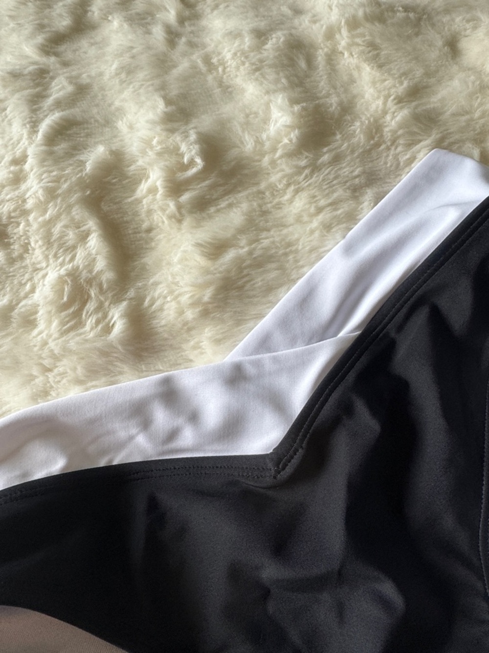 Liz Claiborne Black & White Zebra Print Swim Top with 2 mix and match bottoms - Picture 10 of 14
